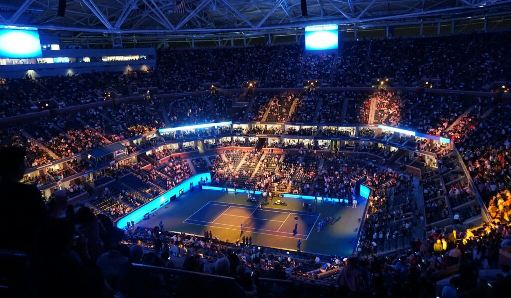Night session inside a grand slam arena — Perfect.Live