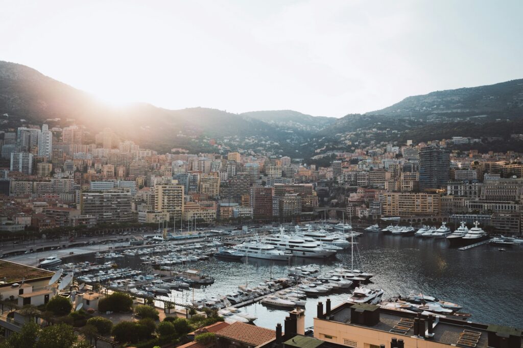 Aerial view of Monaco and its harbour during show week — Perfect.Live