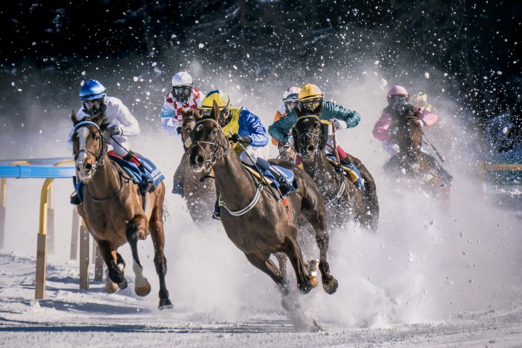 Thoroughbreds at full stride on Derby day — Perfect.Live